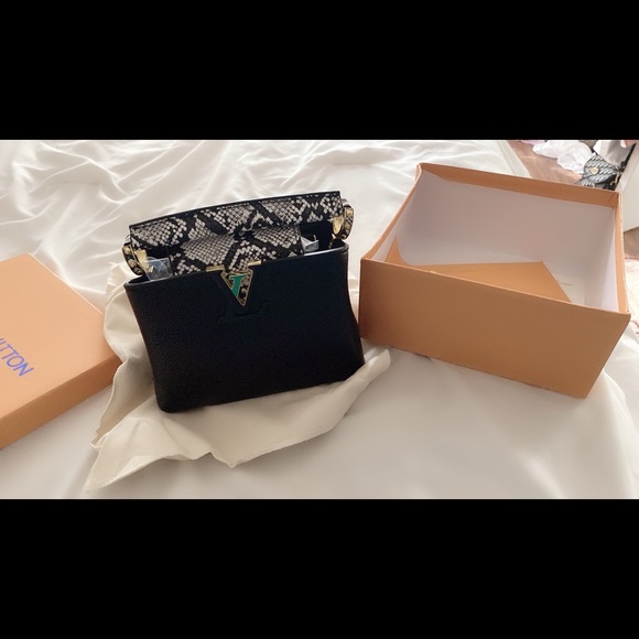 Beautiful designer bag.. get it now - Picture 4 of 4